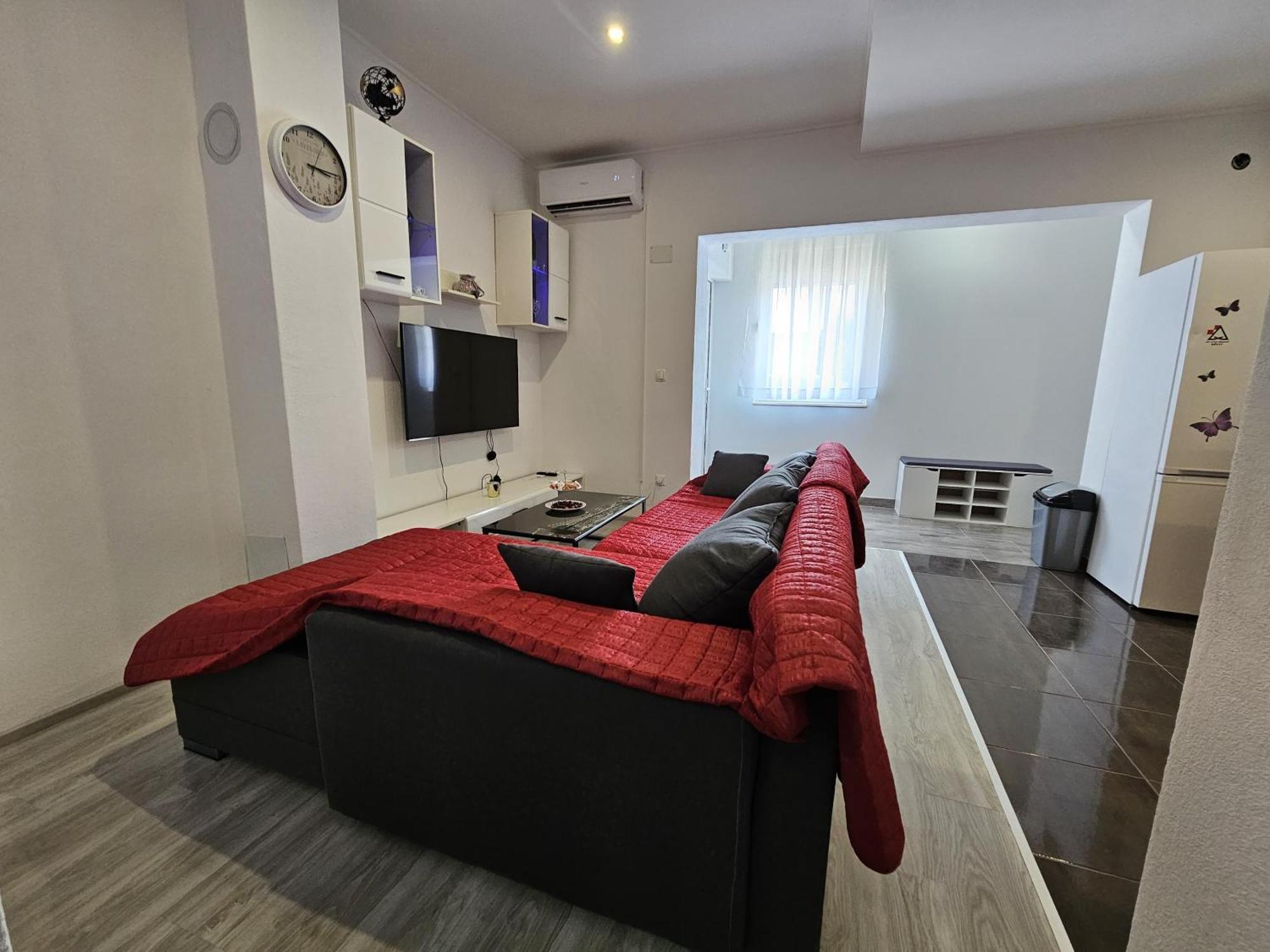 Modern Apartment Nikola In A Quiet Area Каштел-Стари Экстерьер фото
