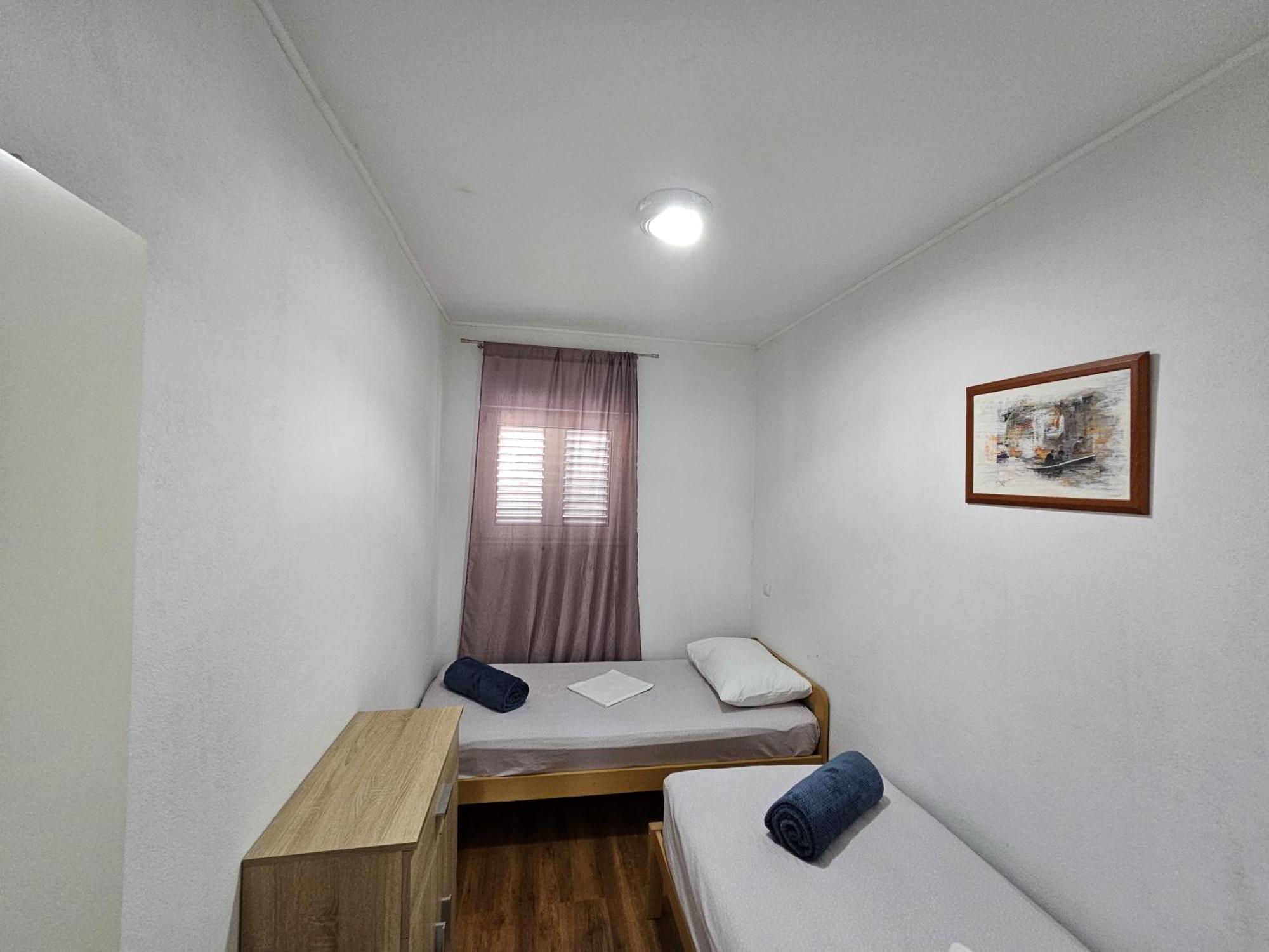 Modern Apartment Nikola In A Quiet Area Каштел-Стари Экстерьер фото